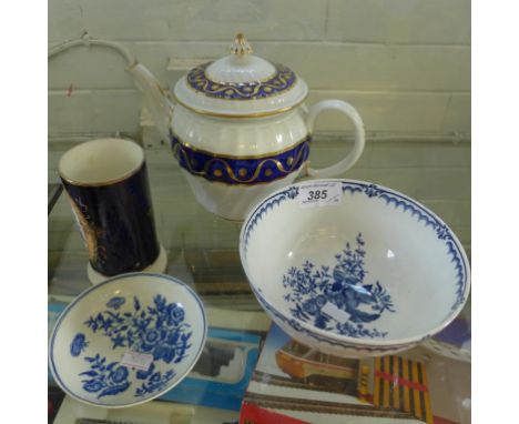 A mixed lot comprising a small 18th Century Worcester blue and white saucer, similar teapot and later pieces.