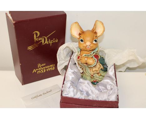 A large boxed Pendelfin figurine 