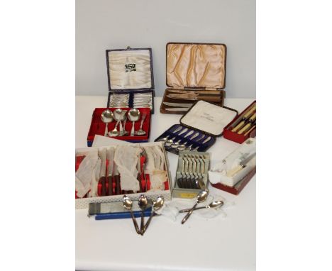 A selection of assorted cased vintage cutlery &amp; other 