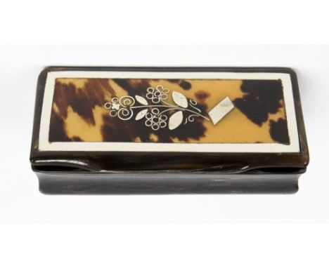A 19th Century rectangular horn snuff box, the tortoiseshell cover with white metal pique work to from a floral spray, width 