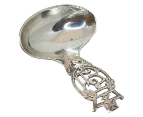 A Modern Queen Elizabeth II Silver Caddy Spoon. 22 gNo issues