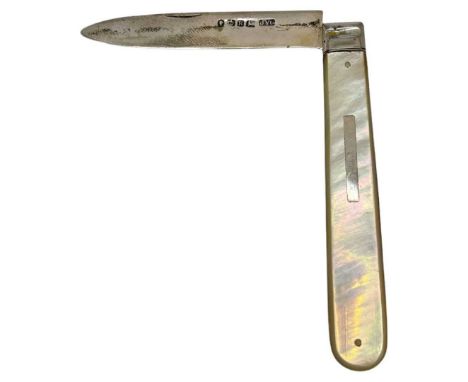 Victorian Silver and Mother of Pearl Handled Fruit Knife, Sheffield 1884 by John Yeomans Cowlishaw15 cm long open Good condit