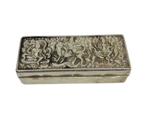 Victorian Silver Snuff Box. 79 g. Birmingham 1893, Thomas HayesProbably with later applied panel to lid depicting Indian deit