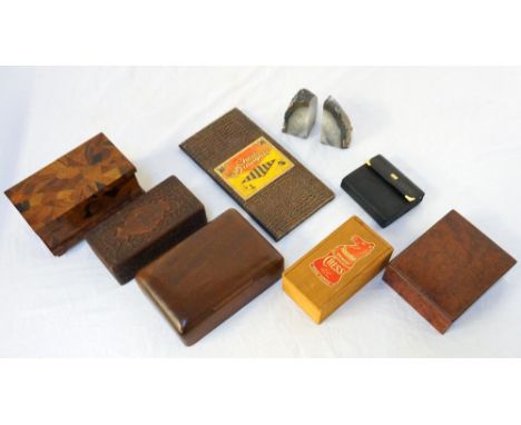 MIXED LOT OF COLLECTABLES
including a specimen wood cigarette box impressed to the base R & J Price, Scotland 1926, walnut ci