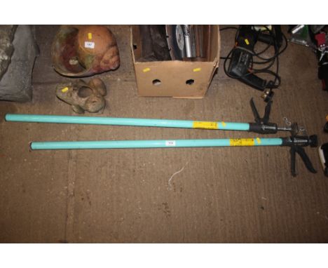 A pair of props