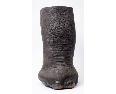 A pre-WWI elephant's foot stick stand : 76cm high (liner missing).