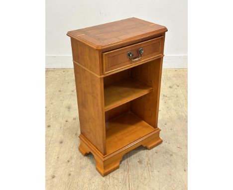 A yew wood neat lamp table fitted single drawer and adjustable shelf (h.77cm x l.45cm x w.28cm)