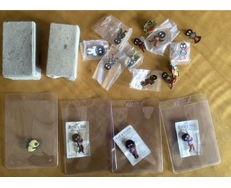 Robertsons golly Antique and Later Vintage Jam brooches and pins including Early Fattorini examples-Good condition and some o