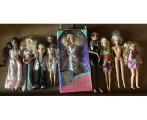 Vintage teen fashion including Barbie and Skipper and a boxed doll( selection) in vintage played with condition.