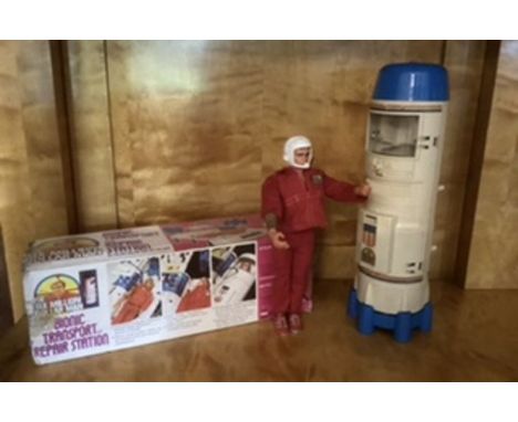 Denys Fisher The Six Million Dollar man action figure doll with his Bionic Repair station transport. The figure has all origi