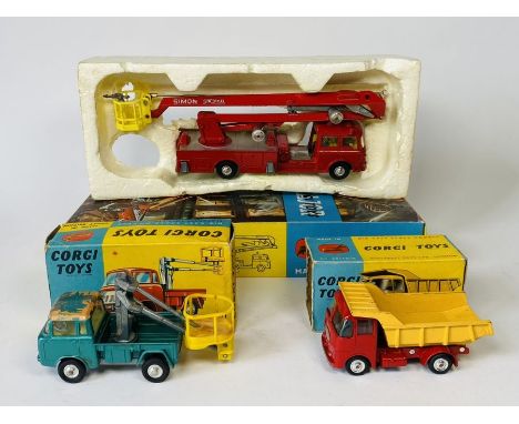 Corgi Toys Major No.1127 Simon Snorkel Fire Engine, Boxed. Corgi Toys 458 ERF Model 64G Earth Dumper, Boxed, end flaps missin