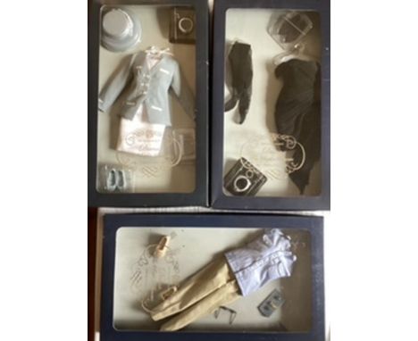 Franklin Mint Vintage Vinyl Portrait doll ; Lady Diana Spencer princess of wales boxed 3 outfits to include&nbsp; Black&nbsp;