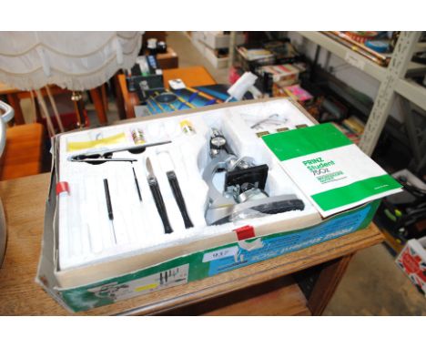 A Prinz students microscope set