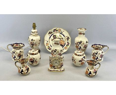 MASONS MANDALAY PATTERN, A COLLECTION, octagonal table lamp on wooden base, 25cms H excl. fitting, 2 x pairs of jugs, 14.5cms