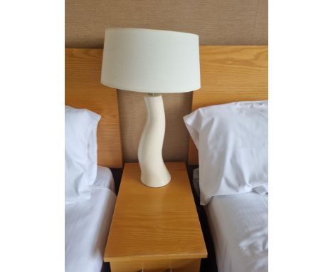 3x Cream Ceramic Bedside Lambs With Cream Shade H 650mm (18)