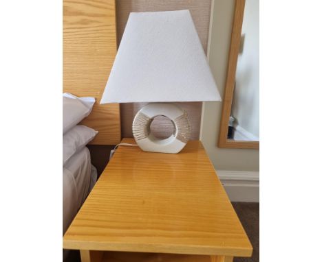 A Pair Of Cream And Gold Ceramic Bedside Lamps H 430mm (17)