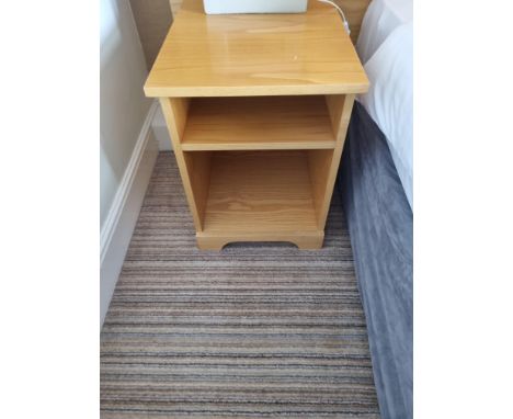 { Option of lots:  409, 410, 411, 412, 413, 414 } 2x Pine Bedside Cabinets With Shelf W 425mm D 520mm H 580mm (15)