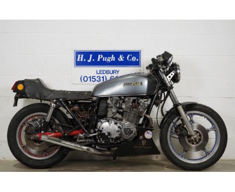Suzuki GS1000 motorcycle project. 1990. 1000cc. Engine is free but does not run. Reg. Q796 RAE. V5. Key. 