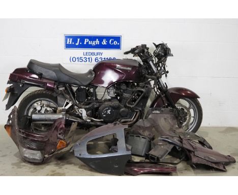 Kawasaki ZG1000 A14 motorcycle project. 1999. 997cc. Has been stored for some time. Comes with sales invoice and owners manua