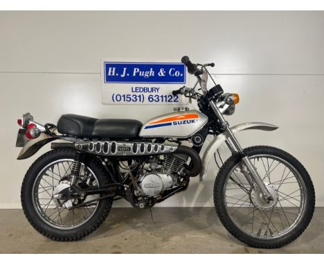 Suzuki TS-185 scrambler bike. 1974. 185cc. Frame No. TS185105295 Engine No. TS185-106013. Does not match V5. Runs but require