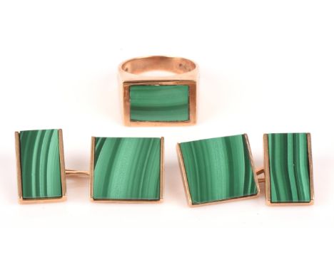 A pair of vintage malachite cufflinks, with square and rectangular panels with chain links and a similar malachite signet rin