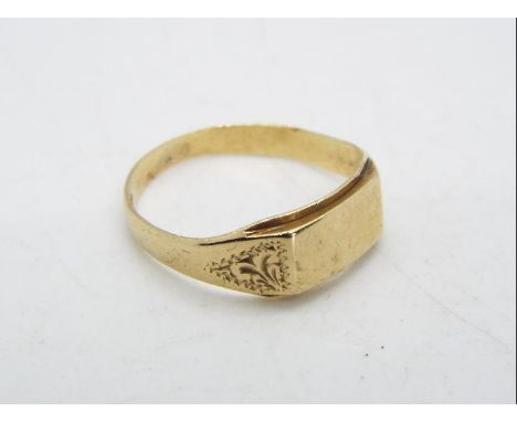 A 9 carat gold ring, size Q/R, approx 2.76 gm