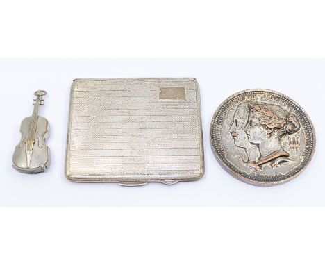 A George VI silver engine turned cigarette box, hallmarked Birmingham, 1945, 4.32 ozt approx together early 20th Century whit