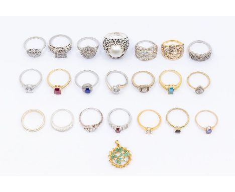 A collection of silver and silver gilt gem set rings set with various stones including diamond set clusters, mother of pearl,