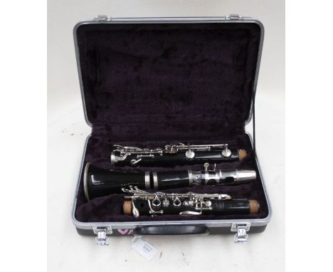 EX SCHOOL -&nbsp;A Bundy clarinet with case