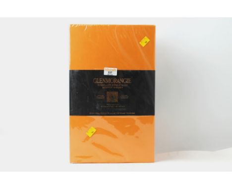 Glenmorangie Single Malt Scotch Whisky gift set with 70 cl bottle and two glass tumblers