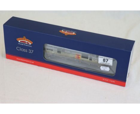Boxed Bachmann 3238ZDC Class 37 Kernow MRC Exclusive 37672 Freight Transport Association engine