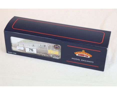 Boxed Bachmann OO gauge 32902 Class 108 DMU 2 Car BR Blue/Grey DCC Ready Blue Riband set