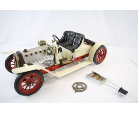 Mamod Roadster steam engine in cream (gd condition)