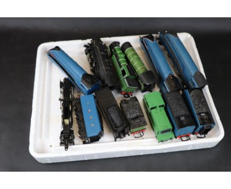 Six OO gauge locomotives to include Rivarossi 102 Indiana Harbor Belt RR, Triang R150 LNER 8509, Airfix LNER 9522, Hornby Wil