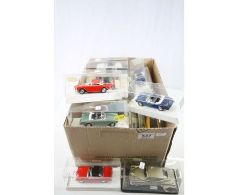 24 cased Solido Age d'or diecast models in vg condition