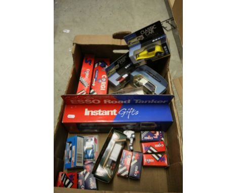 19 Boxed diecast models to include Corgi x 13, Matchbox x 1, Majorette x 1, Classic Cars x 2, ESSO Road Tanker and a Lledo Eu