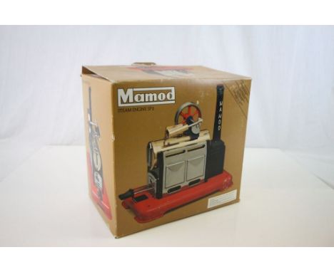 Boxed Mamod Steam Engine SP2 in excellent condition, vg box