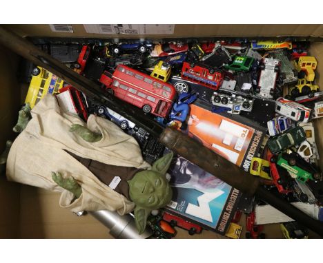 Mixed toys to include Star Wars Yoda talking figure, light sabre, Daisy pump rifle, film magazines and a quantity of play wor