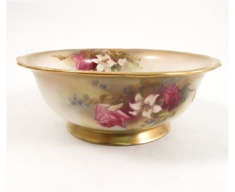 A Royal Worcester bowl, decorated to the interior and exterior with flowers, with gilt shaped edge, dated 1912, diameter 7ins