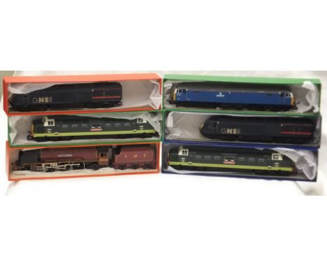 A collection of Hornby 00 gauge locomotives including Diesel Electric "The Duke of Wellington's Regiment" D9014 (x 2), a 4-6-