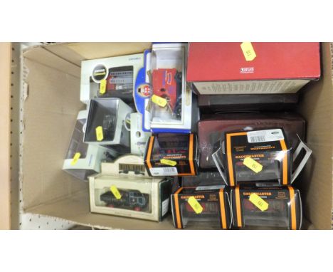 A box containing a collection of Oxford and Atlas fire engine models, various (17) (boxed)