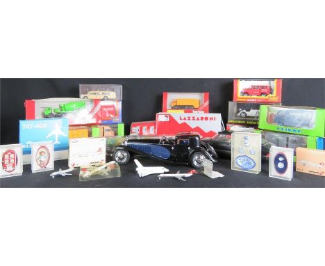 A quantity of model cars to include A Lazzaroni, Solido, Elicar, Die Cast 1930 Bugatti Royale Coupe Napoleonetc.