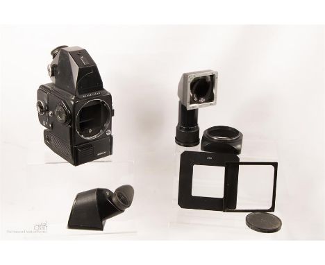 Hasselblad vintage leather case with Hasselblad 500 el/m camera and Hasselblad Wetzler accessories. 