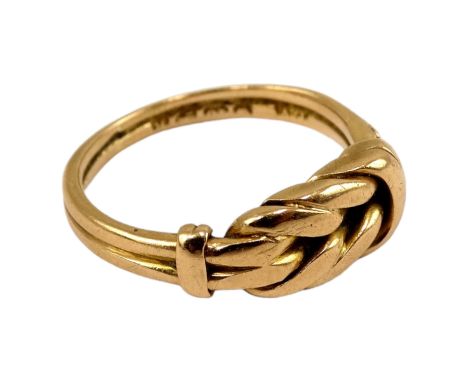 A 9ct gold knot ring - size M, 4.6g