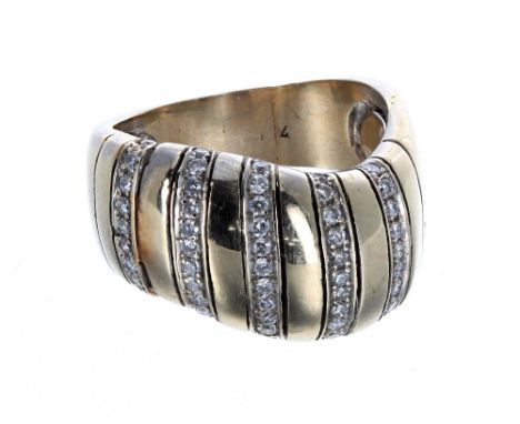 14k yellow gold diamond swirl design dress band ring, with five vertical columns consisting of round brilliant-cut diamonds, 