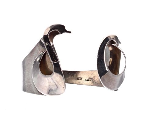 Swan design silver bangle attributed to Lapponia, 36gm&nbsp;