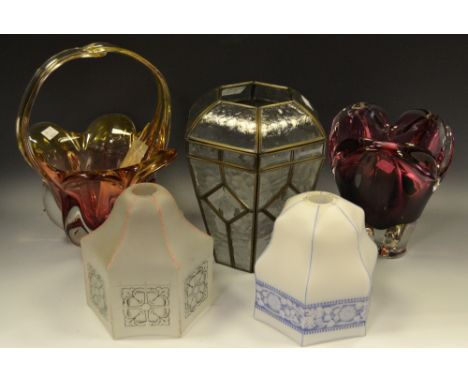 A Murano style coloured glass vase; a coloured glass basket; two early 20th Century glass lamp shades; another (5)