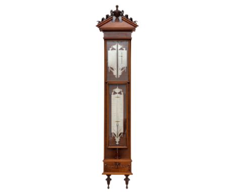 Mahoniehouten bakbarometer gesigneerd Paulus Wast en Zoon Fecit Amsterdam, Lodewijk XVI, ca. 1770; Uitgevoerd met messing geg