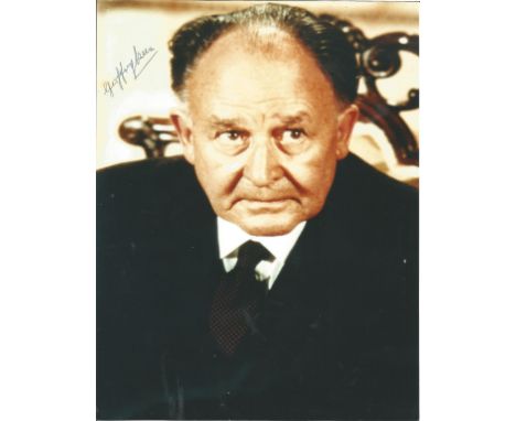 Geoffrey Keen signed 12x8 colour photo. Geoffrey Keen (21 August 1916 - 3 November 2005) was an English actor who appeared in