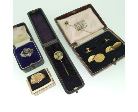 A quantity of Jewellery and Costume Jewellery, including a pair of 9ct gold oval cufflinks, one side plain, the other engine 